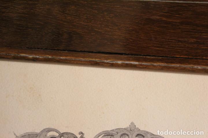 Antig&uuml;edades: cuatro marcos de madera con grabado - Foto 2