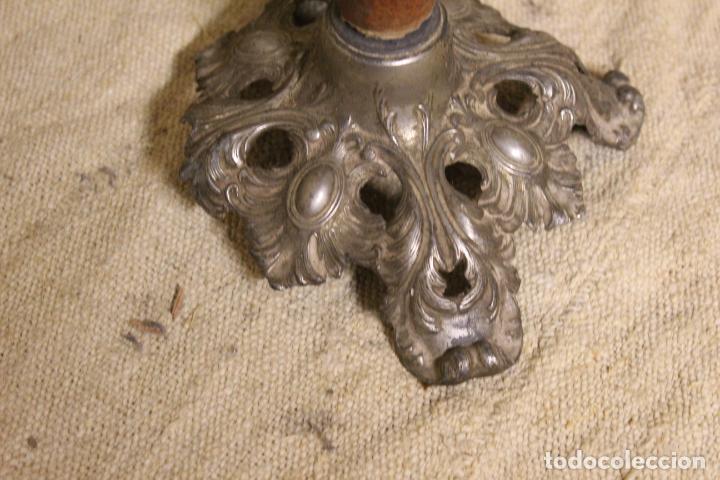 Antig&uuml;edades: peana para candelabro - Foto 2