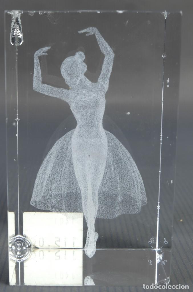 Antig&uuml;edades: Cristal tallado Bailarina - Foto 1