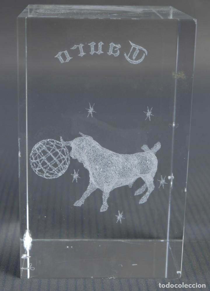 Antig&uuml;edades: Cristal tallado Tauro - Foto 2