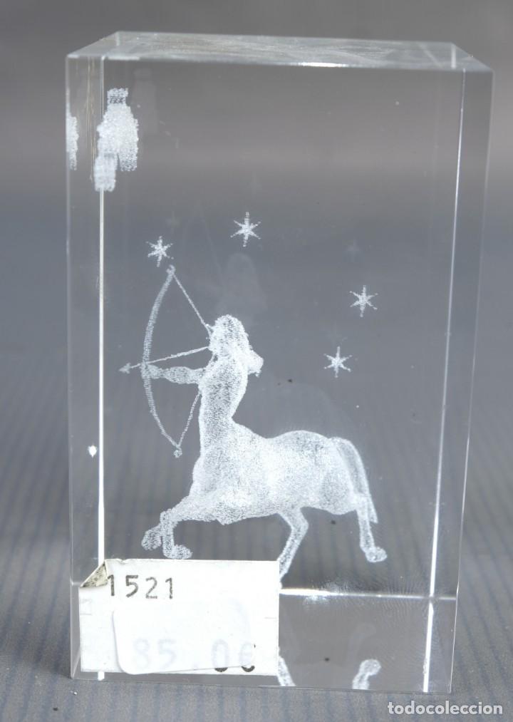 Antig&uuml;edades: Cristal tallado Sagitario - Foto 2