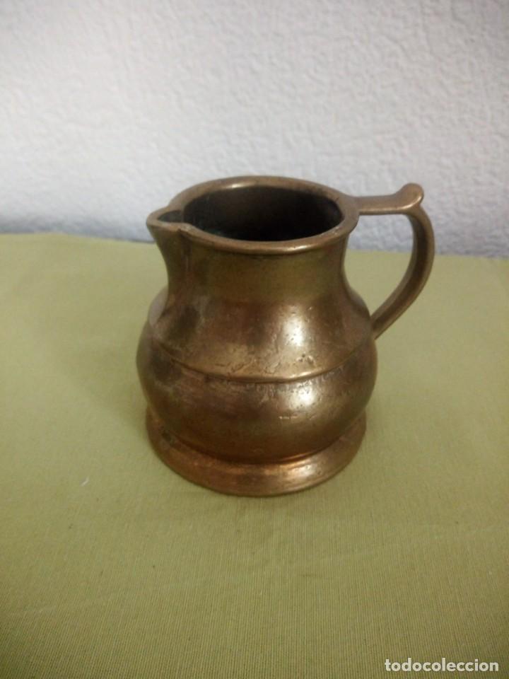 Antig&uuml;edades: Antigua jarra de bronce, r&uacute;stico. - Foto 2