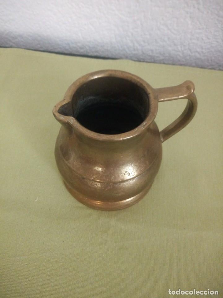Antig&uuml;edades: Antigua jarra de bronce, r&uacute;stico. - Foto 3