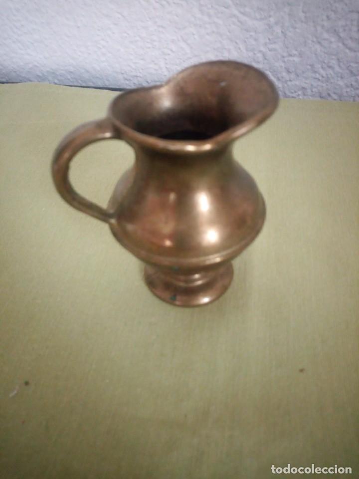Antig&uuml;edades: Antigua jarra peque&ntilde;a de bronce r&uacute;stico. - Foto 3