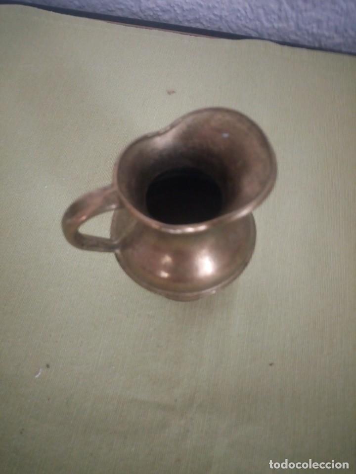 Antig&uuml;edades: Antigua jarra peque&ntilde;a de bronce r&uacute;stico. - Foto 4