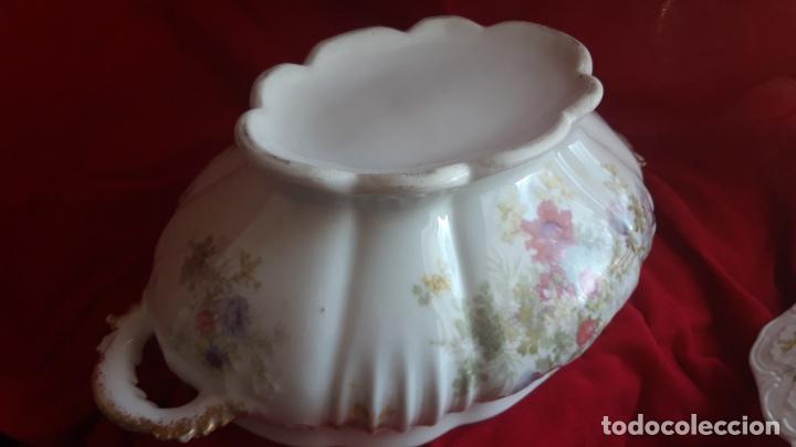 Antig&uuml;edades: Sopera porcelana - Foto 5
