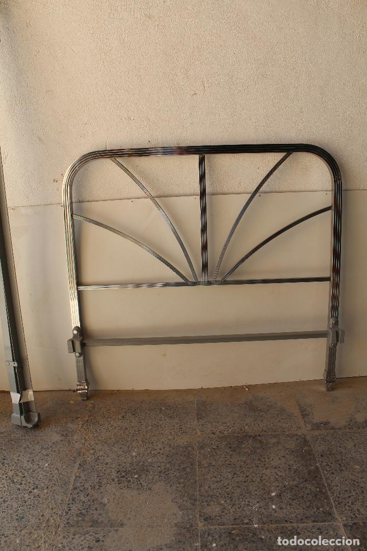 Antig&uuml;edades: cama de metal - Foto 4