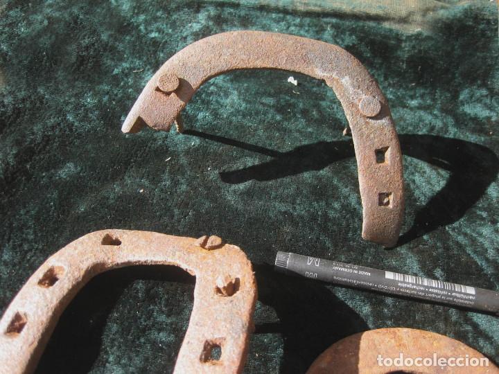 Antig&uuml;edades: 5 Herraduras antiguas. - Foto 3