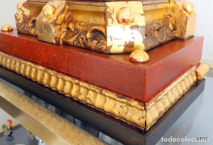 Antig&uuml;edades: PEANA MADERA POLICROMADA Y DORADA - Foto 4