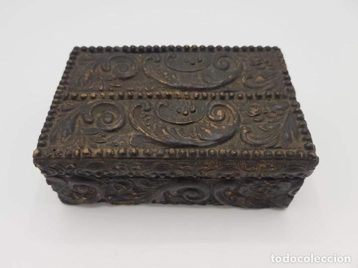Antig&uuml;edades: Caja antigua de madera - Foto 1