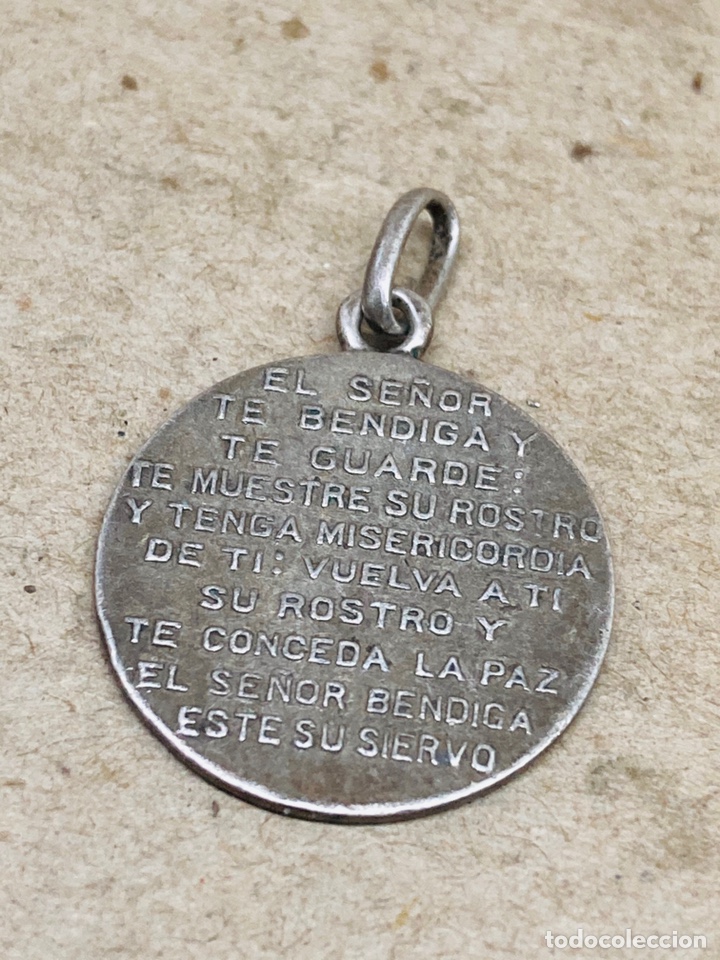 Antig&uuml;edades: Medalla religiosa de plata - Foto 2