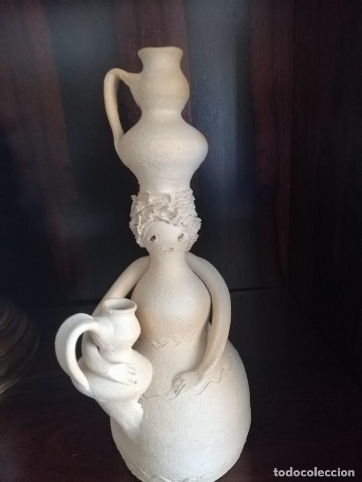 Antig&uuml;edades: Figura en barro gallega - Foto 1