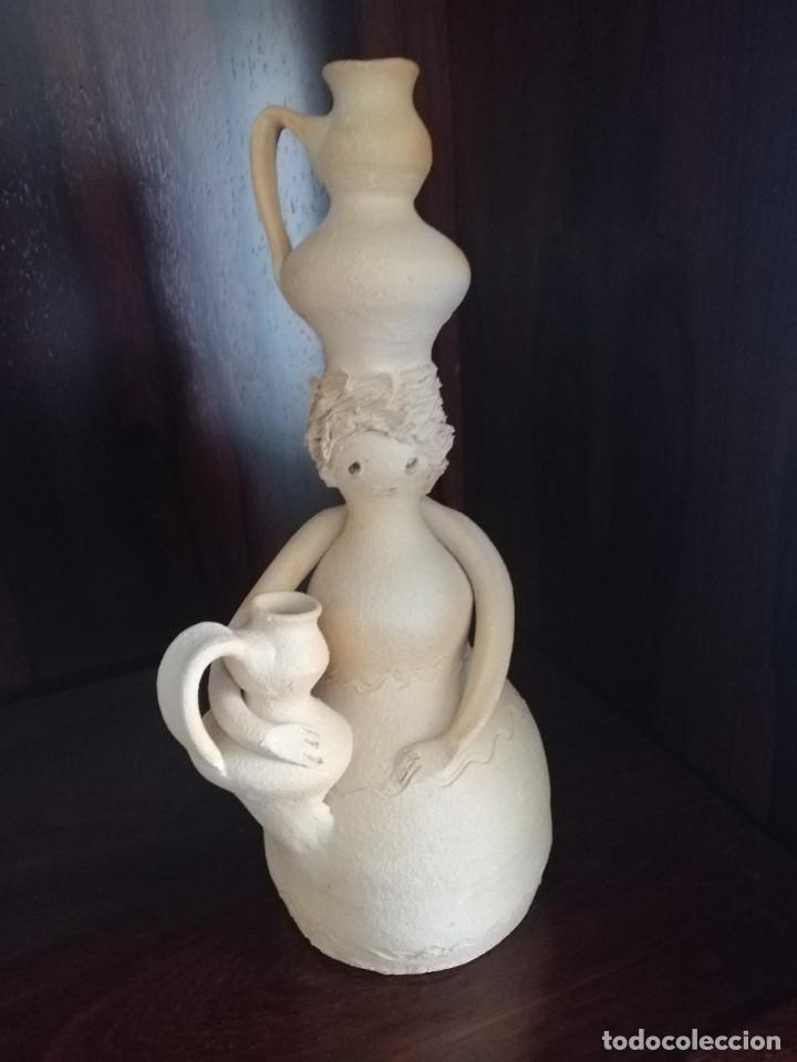 Antig&uuml;edades: Figura en barro gallega - Foto 3