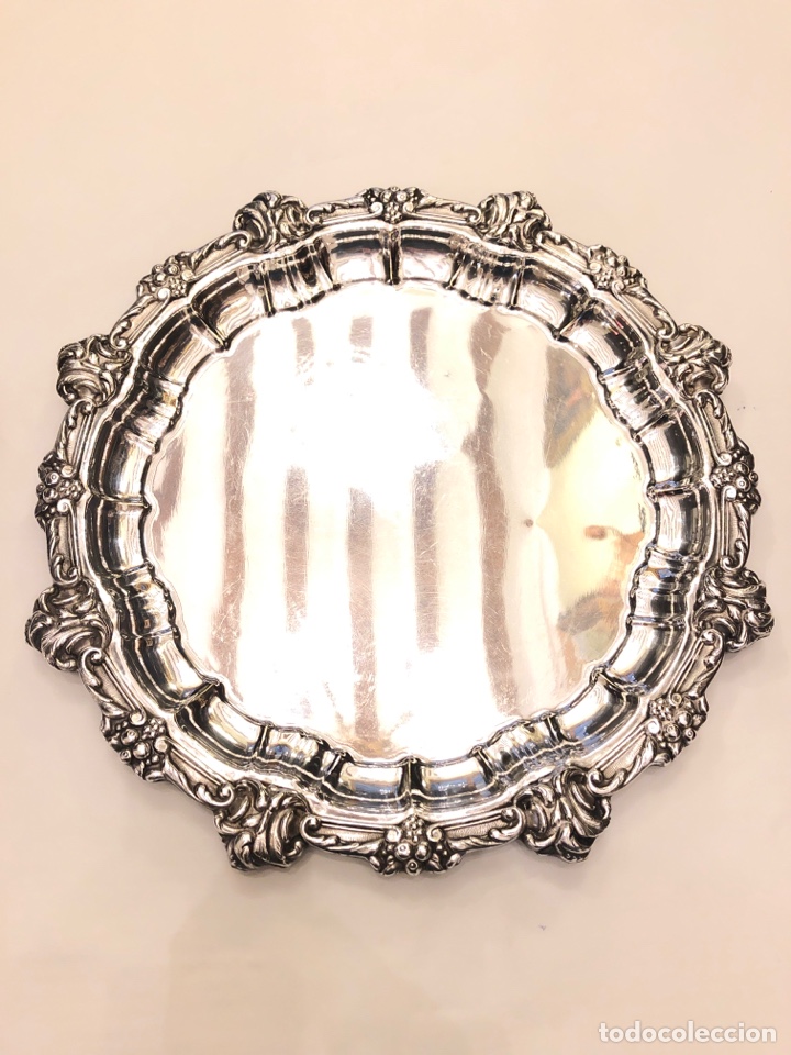 Antig&uuml;edades: Bandeja plateada 37 cm - Foto 1