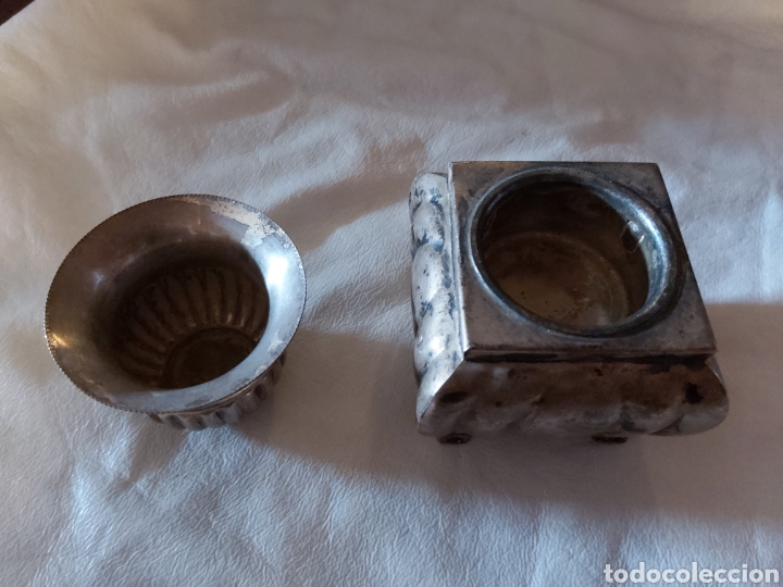 Antig&uuml;edades: Dos tarros y jarroncito de alpaca. - Foto 4
