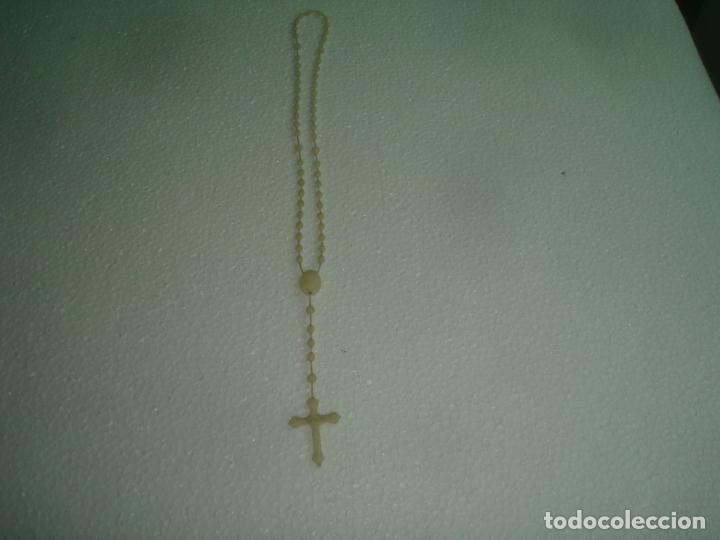 Antig&uuml;edades: ROSARIO DE PLASTICO 43 CM - Foto 1
