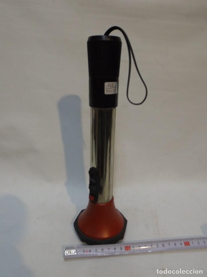 Antiguidades: LINTERNA MARCA PHILIPS 32 cms. SIN PROBAR
