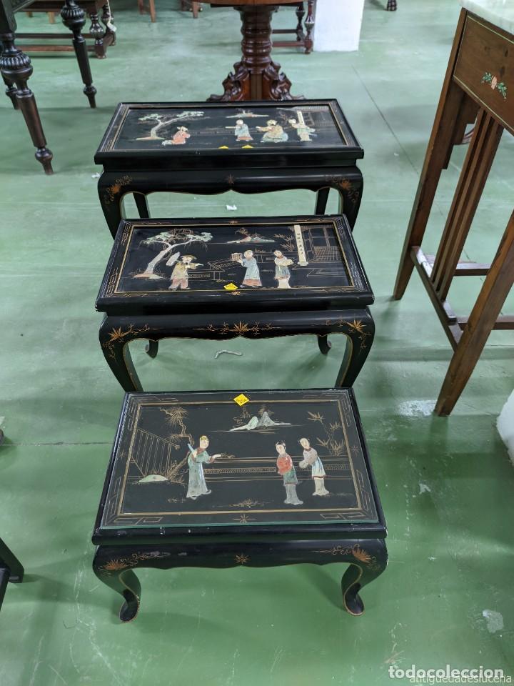 Antig&uuml;edades: N537 CONJUNTO DE 3 MESAS, ESTILO ORIENTAL - Foto 1