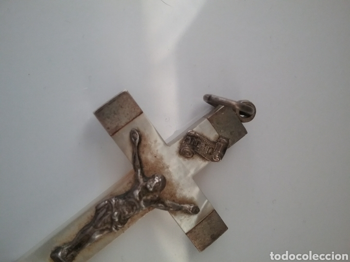 Antig&uuml;edades: Antigua cruz en plata y nacar. - Foto 3
