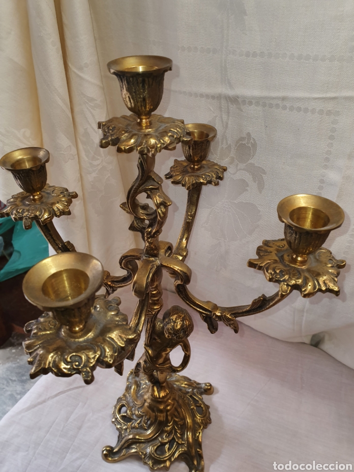 Antig&uuml;edades: Pareja de candelabros de bronce - Foto 3