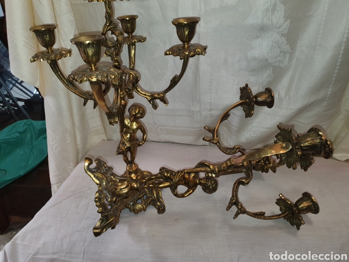 Antig&uuml;edades: Pareja de candelabros de bronce - Foto 4