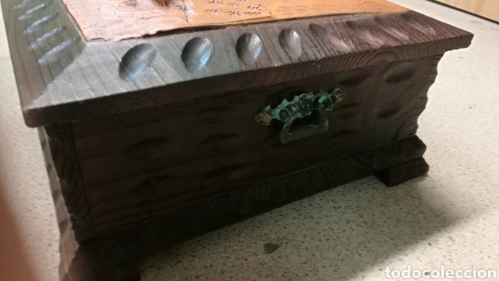 Antig&uuml;edades: PRECIOSA CAJA DE MADERA CON RELIEVE - Foto 5