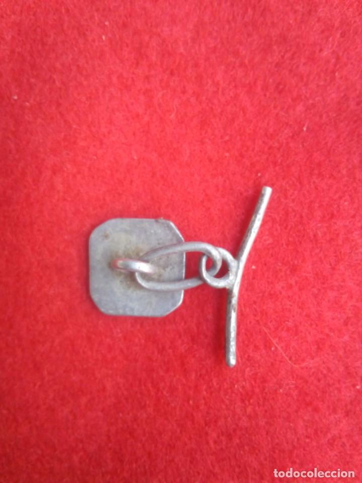Antig&uuml;edades: Antiguo Boton de Plata - Foto 2