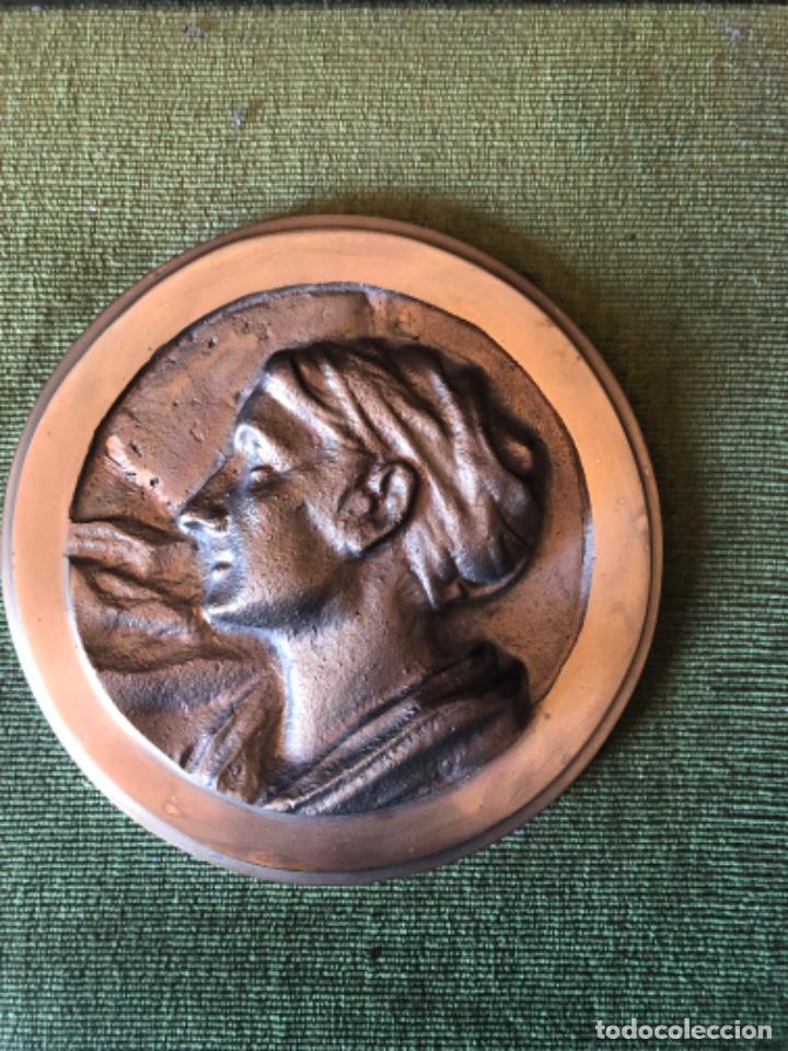 Antig&uuml;edades: 2 CASEROS TEMA VASCO ,EN BRONCE - Foto 2