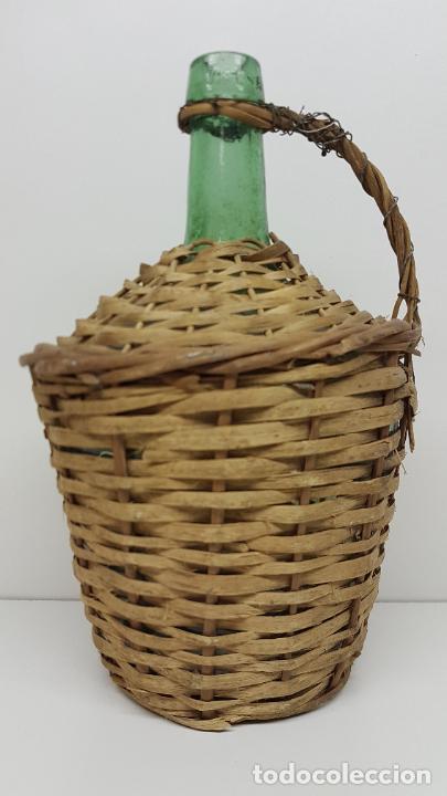 Antiquit&eacute;s: GARRAFA DE CRISTAL MARCA VIRESA CON PROTECCI&Oacute;N ARTESANAL DE MIMBRE - 5 LITROS