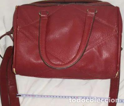 Antig&uuml;edades: BOLSO CUERO ROJO - Foto 1