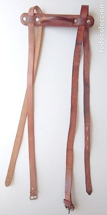 Antig&uuml;edades: AGARRE, ASA DE MALETA ANTIGUA CON SUS CORREAS,TODO DE CUERO