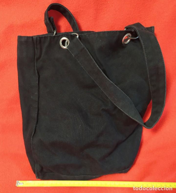 Antig&uuml;edades: BOLSO CUERO NEGRO SIMPLE - Foto 1