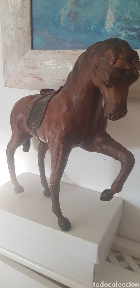 Antig&uuml;edades: Caballo forrado en piel 35x39cm! - Foto 2