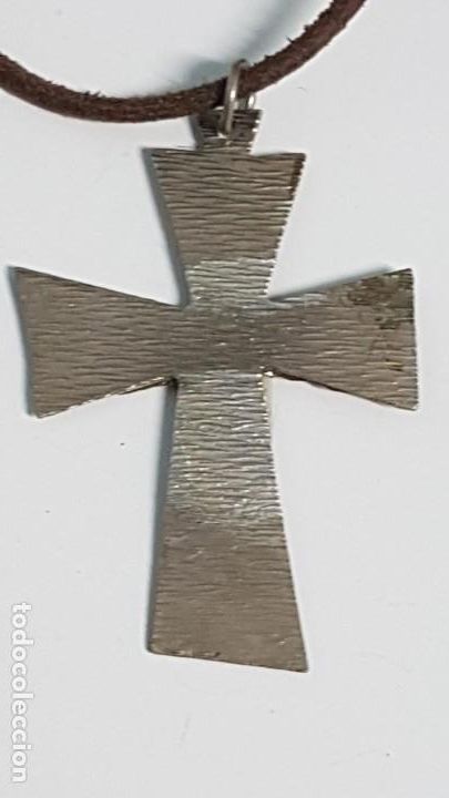 Antig&uuml;edades: Colgante de de cruz esmaltada 1 - Foto 3