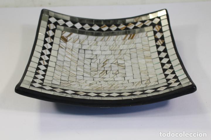 Antig&uuml;edades: centro de mesa con mosaico de cristales - Foto 1