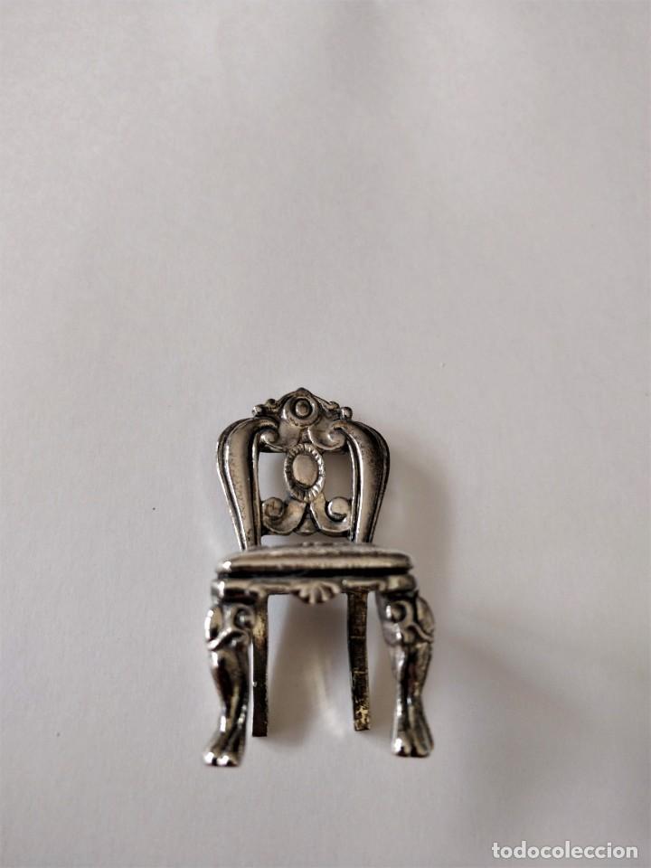 Antig&uuml;edades: Silla mini - Foto 1