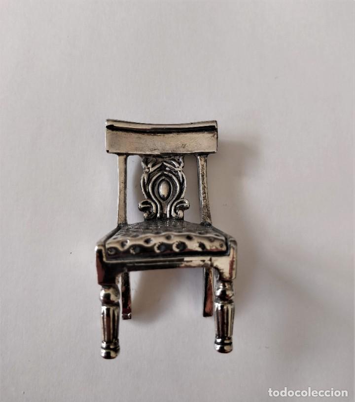 Antig&uuml;edades: Silla mini - Foto 1
