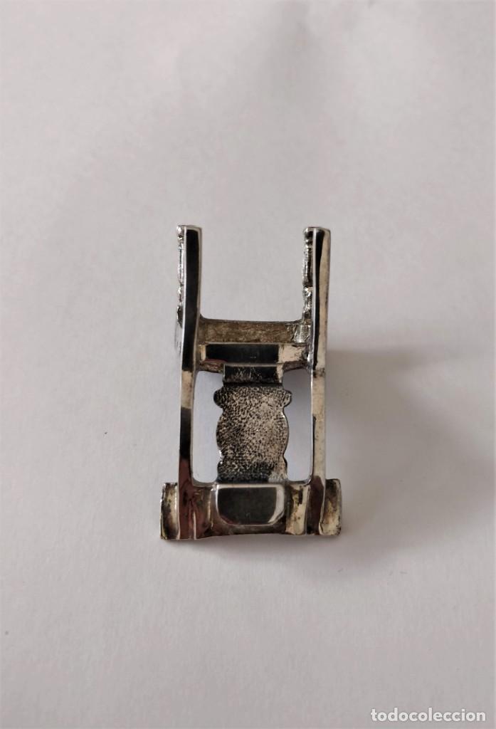 Antig&uuml;edades: Silla mini - Foto 3