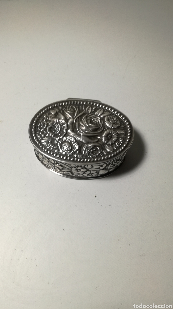 Antig&uuml;edades: Cajita de plata - Foto 3