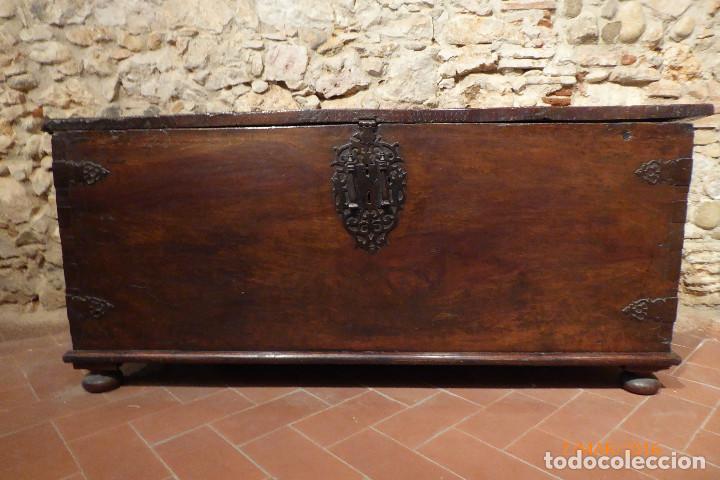 Antig&uuml;edades: Original Arc&oacute;n Castellano de epoca - Foto 1