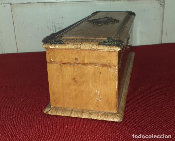 Antig&uuml;edades: ANTIGUA CAJA - Foto 8