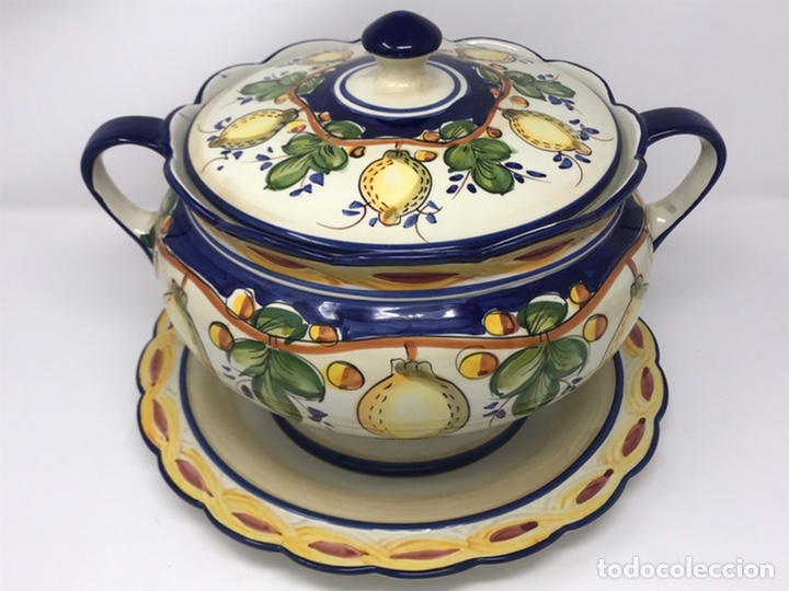 Antig&uuml;edades: Sopera con bandeja de ceramica - Foto 1