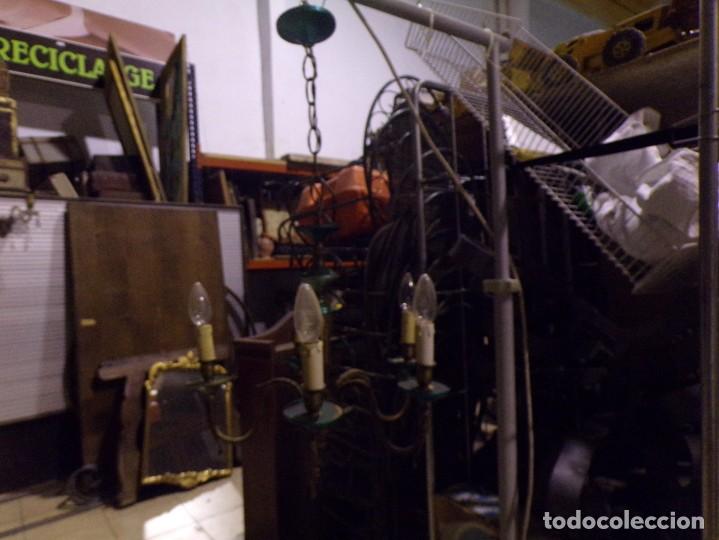 Antig&uuml;edades: ESTAMOS LIQUIDANDO. antigua lampara de bronce funcionando - Foto 2