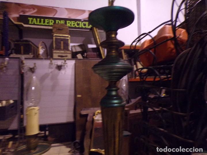 Antig&uuml;edades: ESTAMOS LIQUIDANDO. antigua lampara de bronce funcionando - Foto 6