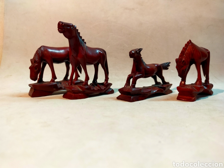 Antig&uuml;edades: FIGURAS DE CABALLO EN MADERA. 4 PIEZAS - Foto 3