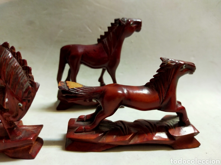 Antig&uuml;edades: FIGURAS DE CABALLO EN MADERA. 4 PIEZAS - Foto 14