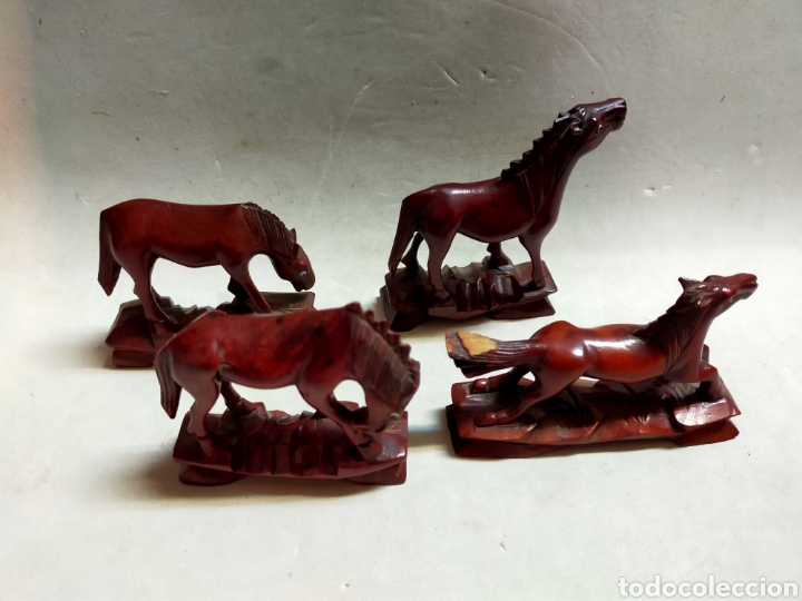 Antig&uuml;edades: FIGURAS DE CABALLO EN MADERA. 4 PIEZAS - Foto 18