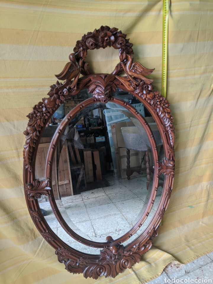 Antig&uuml;edades: Marco grande de p&aacute;jaros en madera de satin - Foto 1
