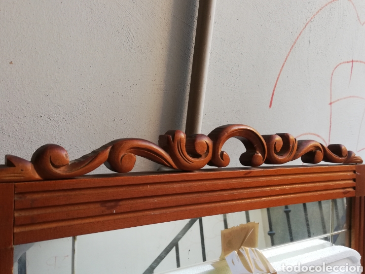 Antig&uuml;edades: ESPEJO RECTANGULAR DE MADERA CON COPETE. CRISTAL BISELADO. - Foto 6