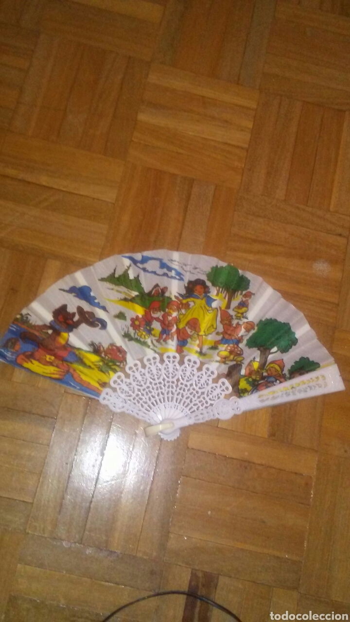 Antig&uuml;edades: Abanico infantil ,Blancanieves - Foto 1